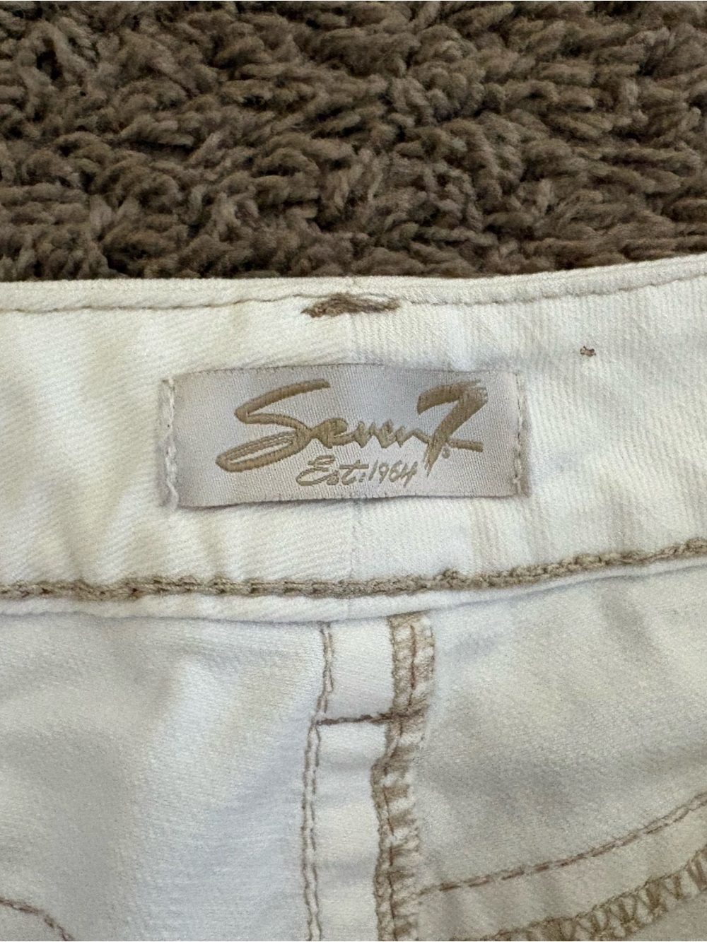 Seven7 White Denim Shorts with Contrast Stitching - Picture 3 of 5